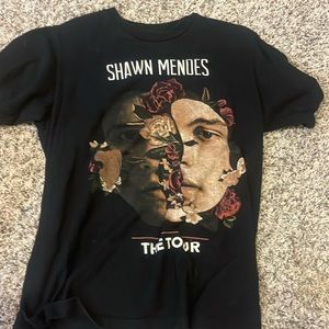 Shawn Mendes tour shirt